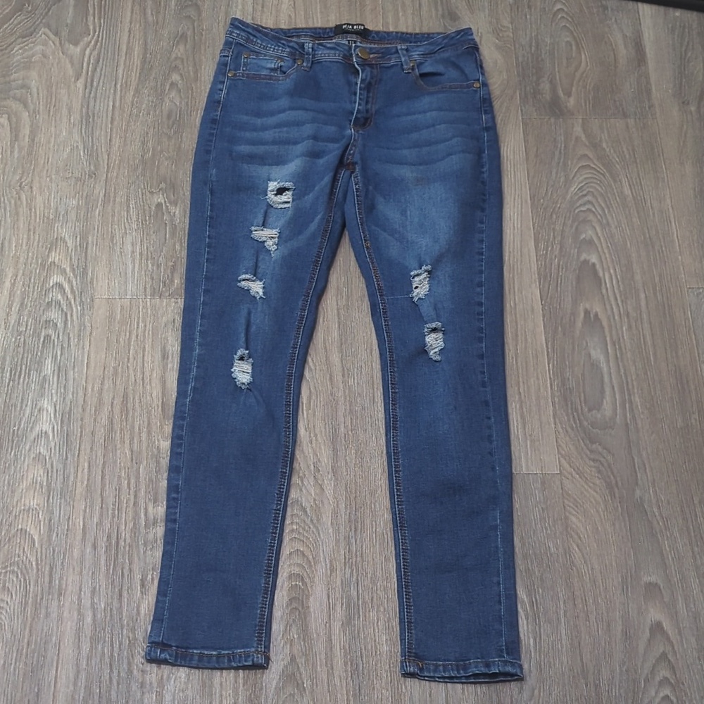 Stylish Blue Distressed Jeans